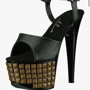 Ellie shoes Black and Gold Studded Platform Shoes🩶